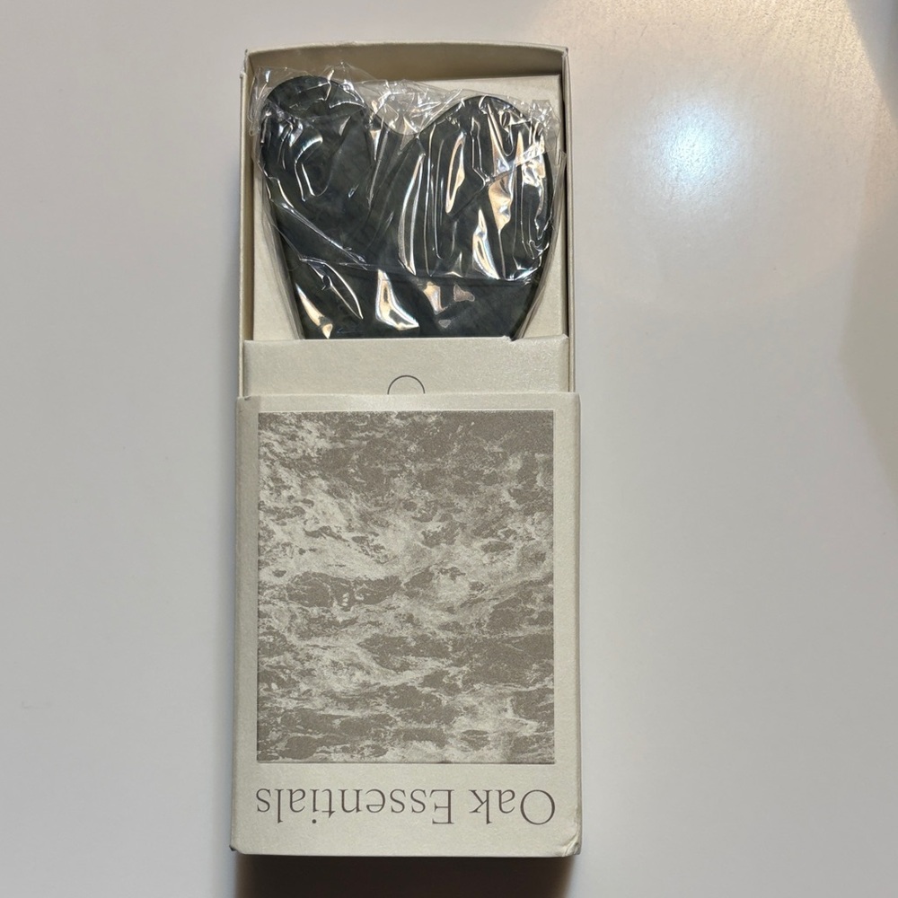 Jade Gua sha unopened